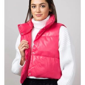 Simply Southern Cropped Puffer Vest  Sizes S & M NWT